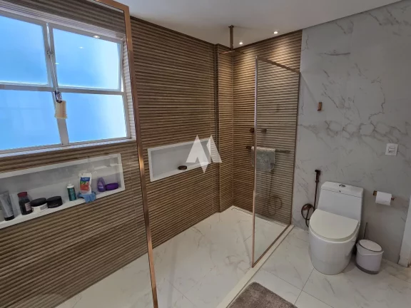 Imagem Apartamento à venda com 3 dormitórios, suíte máster exclusiva e vista livre no Gonzaga em Santos/SP