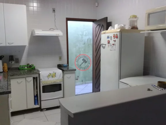 Imagem CASA AMPLA COM 4 DORMITÓRIOS, SENDO 1 SUÍTE, QUINTAL, PISCINA AREA GOURMET, EM EXCELENTE LOCALIZAÇÃO A VENDA EM BOISSUCANGA