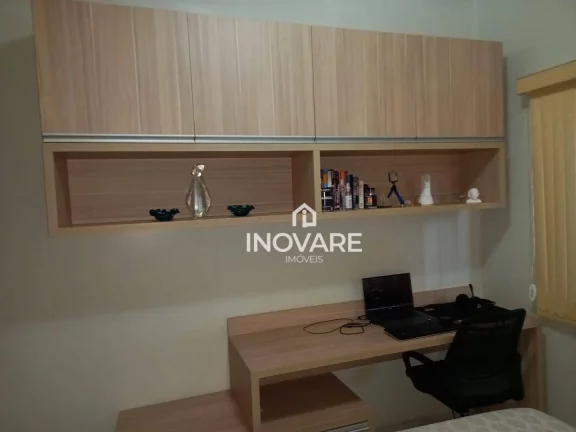 Imagem Casa com 3 dormitórios à venda, 180 m² por R$ 800.000,00 - Setor Santos Dumont - Itumbiara/GO