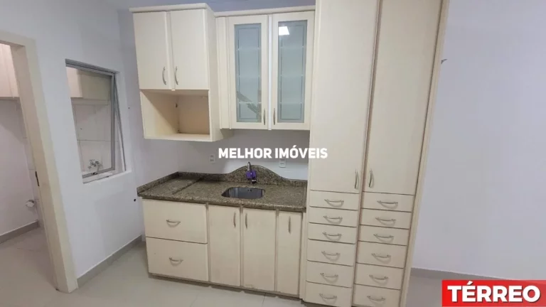 Imagem Casa de Alvenaria á venda com 6 dormitórios e 3 vagas de garagem localizada em Camboriú