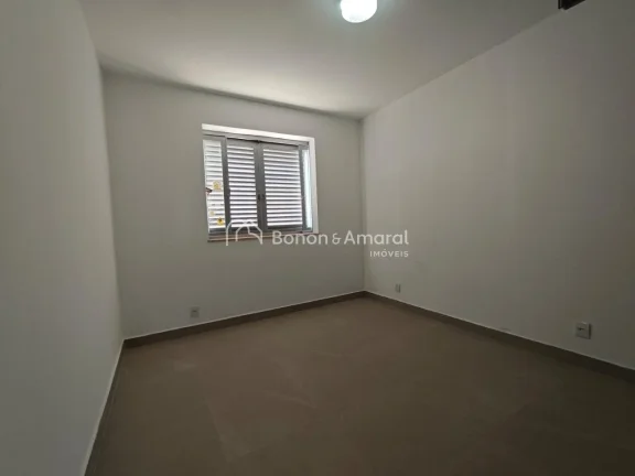 Imagem Casa comercial para locação no Parque Taquaral, Campinas - Casa térrea, 

Recém reformada e adap...