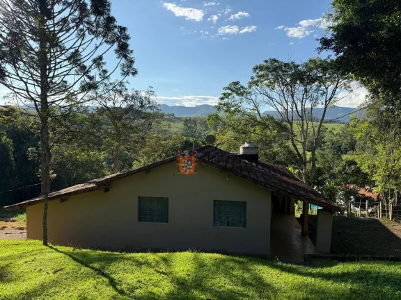 Imagem Chácara com 3 dormitórios à venda, 19000 m² por R$ 650.000 - Jardim - Extrema/MG