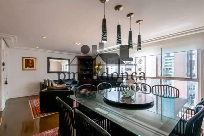 Imagem Belíssimo apartamento com 136,50 nos Jardins, 3 quartos ( 2 suítes) e 2 vagas fixas.
