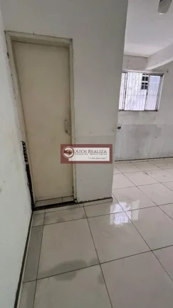 Imagem Salão para Alugar no Jardim Belcito, SP - 28m², 1 Banheiro