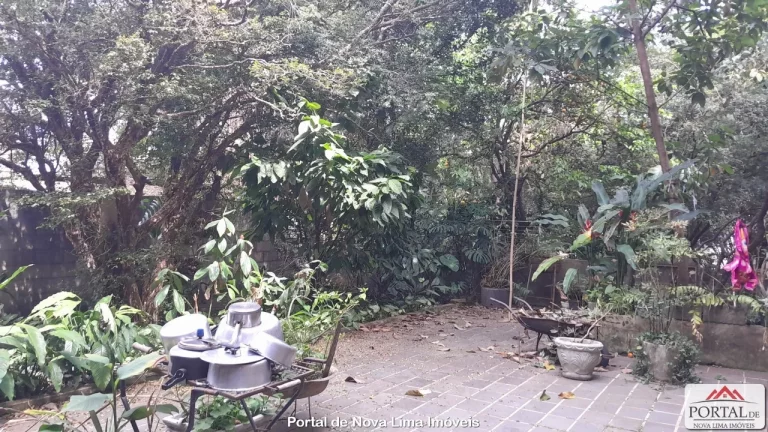 Imagem Casa com quintal a venda em Nova Lima, região central