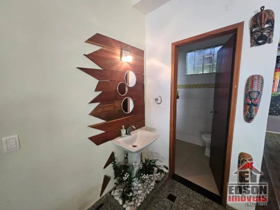 Imagem Belíssima Casa de Condomínio mobiliada no Recanto de Itaipuaçu