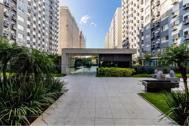 Imagem SSJZ 100 Apto 612491040-13 - Apartamento à venda no bairro São Sebastião - Porto Alegre/RS