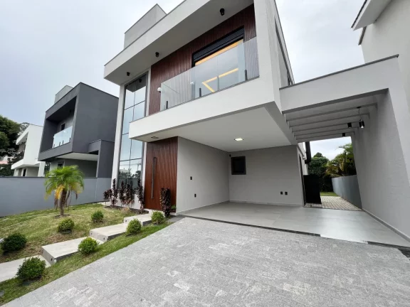 Casa Alto Padrão para Venda em Florianópolis / SC no bairro Cachoeira do Bom Jesus