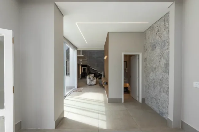 Imagem Imperdível oportunidade: Casa à venda em São Paulo-SP, no bairro Planalto Paulista, com 4 quartos, 2 suítes, 4 banheiros, 4 vagas de garagem e 319m².