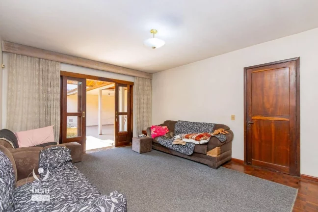 Imagem Casa Térrea averbada com 4 quartos à venda, 377 m² por R$ 1.690.000 - Capão da Imbuia - Curitiba/PR