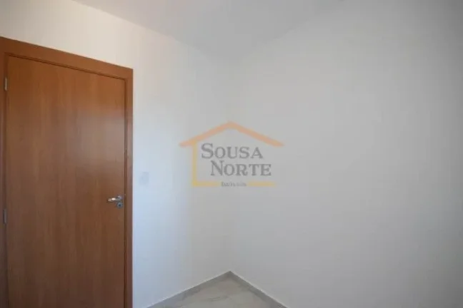 Imagem Apartamento com 44m², dispõe de 2 dormitórios, 1 banheiro, sala dois ambientes, cozinha com gabin...