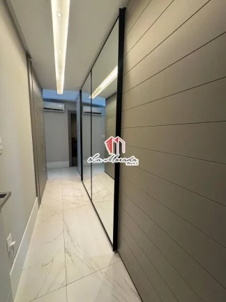Imagem Diamond, ADRIANÓPOLIS, Reformado e Mobiliado! 202m2, 3 suítes, 3 vagas