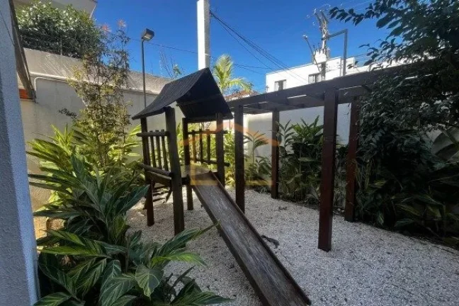 Imagem Apartamento com 87 m², composto por 2 dormitórios, 3 banheiros, possui varanda, box, armários nos...