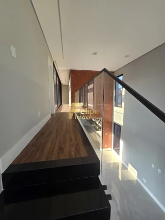 Imagem CASA DE ALTO PADRÃO EM CONDOMÍNIO FECHADO!