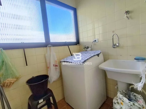Imagem PITANGUEIRAS- UMA QUADRA DA PRAIA , GARAGEM NO PRÉDIO , LOCALIZAÇÃO PRIVILEGIADA.