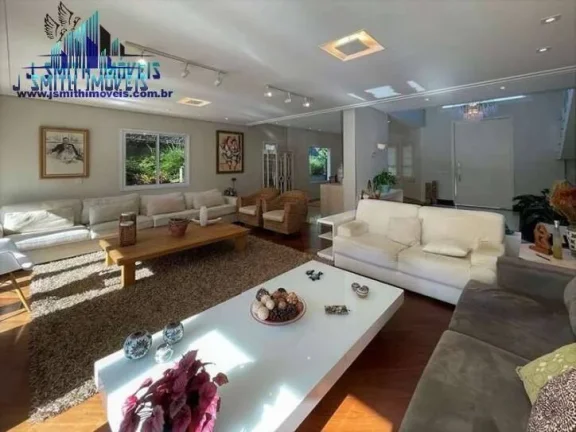 Imagem Linda casa no Miolo Granja. 5 suítes, piscina, gourmet, quadra tênis!