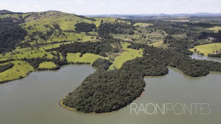 Fazenda à Venda, 484.000 m² em Zona Rural - Caconde