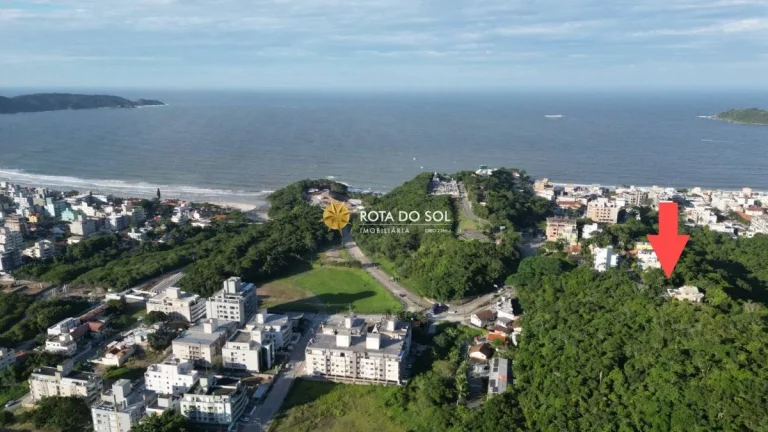 Imagem Terreno à venda no Centro de Bombinhas