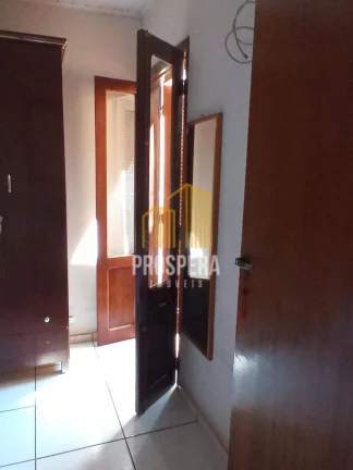 Imagem Casa no centro com possibilidade de conversão em ponto comercial