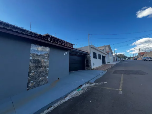 Imagem Sobrado para venda em Jardim Boa Esperança com 3 quartos, sendo 1 suíte, 285m2