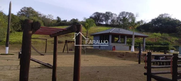 Imagem TERRENO À VENDA NO CONDOMÍNIO EM CONDOMINIO FECHADO EM ARAÇOIABA DE SERRA-SP.