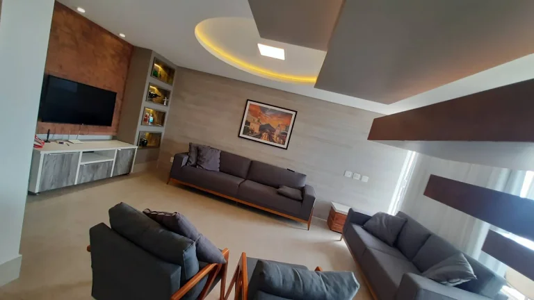 Imagem Casa alto padrão no condomínio Vila Real