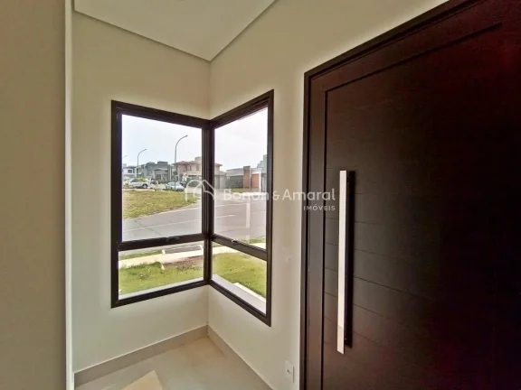 Imagem Casa térrea de esquina disponível no Condomínio Residencial Mont Alcino, em Valinhos. 

Esta exce...