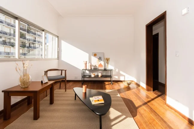 Imagem Apartamento 155M², 4Q, 1 Suíte, 2 Banheiros, 2 Vagas, Playground, Área Verde, Armários.