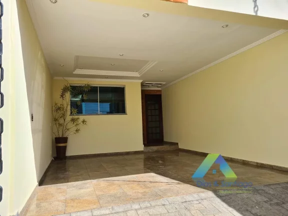 Imagem Sobrado com 3 suítes e 4 vagas em Vila Pires, Santo André/SP !!