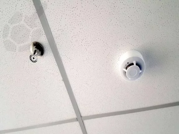 Imagem LOCAÇÃO * O MAIS COMPLETO DA BERRINI * SALA COMERCIAL * COMPLETA