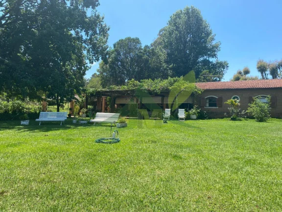 Imagem Belíssimo Sítio Pé na Água na Represa de Piracaia – 48.000 m² de Lazer
