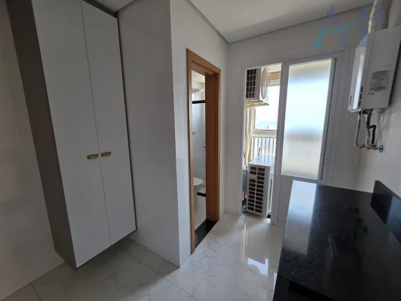 Imagem Apartamento no Canto do Forte em Praia Grande com 4 Dormitórios e 3 Vagas