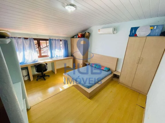 Imagem Casa à Venda, 272 m², 4 Dormitórios (2 Suítes), Pantanal, Florianópolis/SC