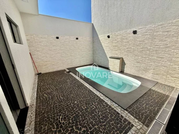 Imagem Casa com 3 dormitórios à venda, 126 m² por R$ 525.000,00 - Parque Vale dos Buritys III - Itumbiara/GO