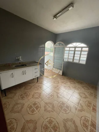 Imagem Casa Sobrado, 3 dormitórios ( 1 suíte), 2 vagas, 316m², Jardim Veneza, Sjc.