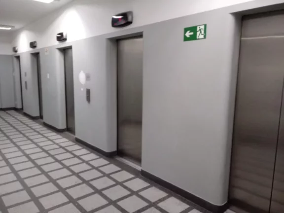 Imagem Sala comercial na 24 de maio - Palácio do Comércio