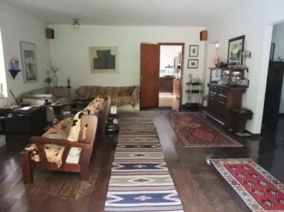 Imagem Casa Granja Viana - 430M², 3 Dorms, 3 Suítes, 4 Vagas, Piscina.