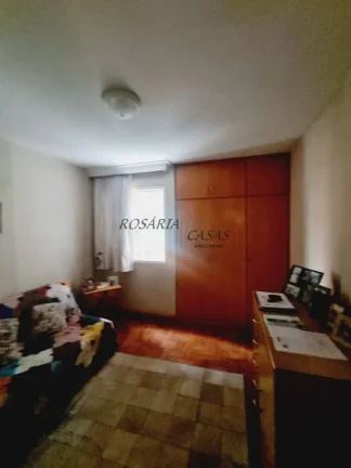 Imagem VENDO APARTAMENTO NA RUA APINAGES !!!