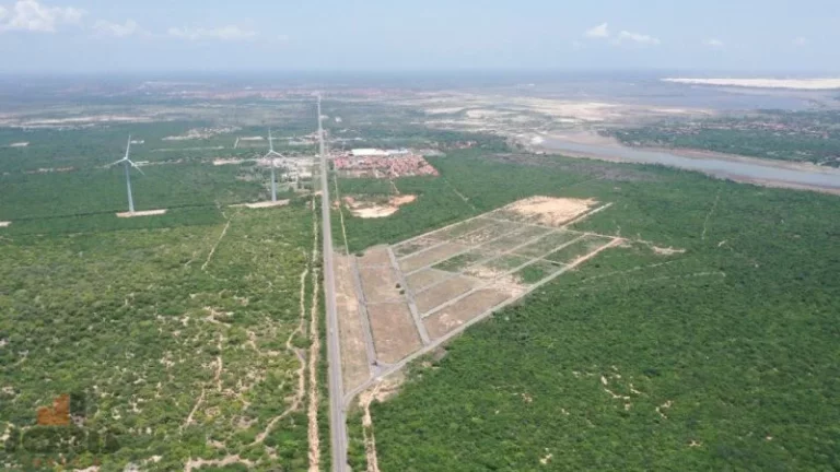 Imagem Lote a Venda no bairro Canoa Quebrada - Aracati, CE