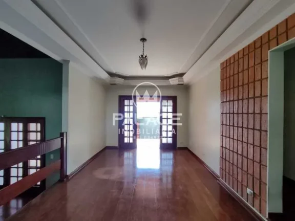 Imagem Excelente casa de esquina localizada na região mais nobre de Piracicaba.
 Mede 499m² de terreno e ...