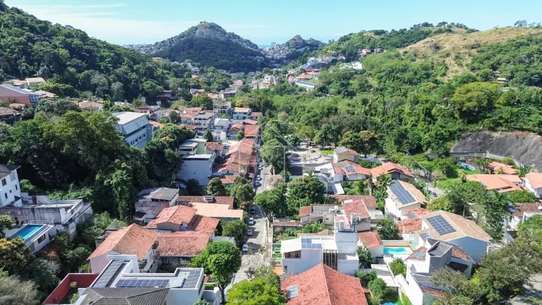 Imagem Casa de Alto Padrão à Venda em Fradinhos - Vitória/ES