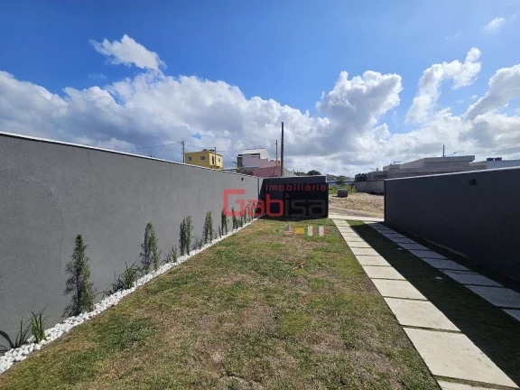 Imagem Casa com 2 dormitórios à venda, 61 m² por R$ 330.000,00 - Vila do Peró - Cabo Frio/RJ