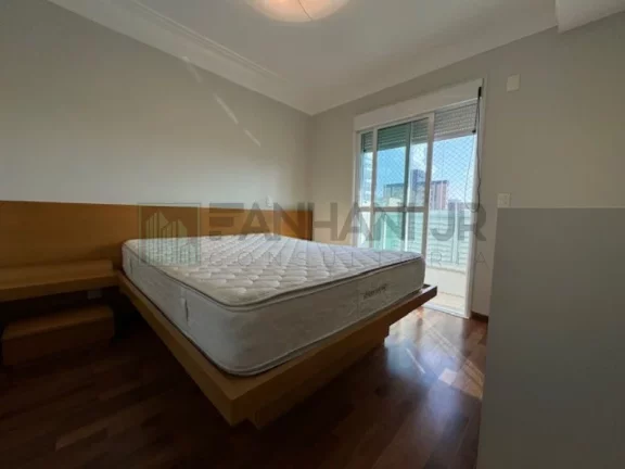 Imagem Excelente Apartamento para Locação na Vila Mariana, São Paulo-SP: 3 quartos, 3 suítes, 3 salas, 5 banheiros, 4 vagas, 147m².