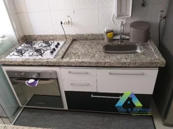 Imagem Lindo Apartamento com 2 dormitórios, 1 vaga excelente localização com facil acesso a comércios e principais avenidas