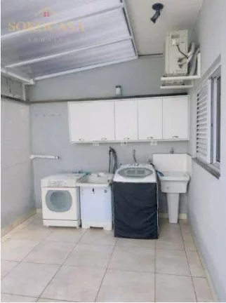 Imagem Casa à Venda - 3dorm 1suite - Cond. Horto Florestal III