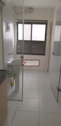 Imagem Alugue Apartamento com valor de oportunidade em Jardim marajoara. Alugo apartamento próximo ao Shppping Interlagos, com 2 dormitorios, 1 vaga, Storage no Subsolo, condomínio com piscina, Academia, churrasqueira, oportunidade de locação. R$ 2.000, Condomín