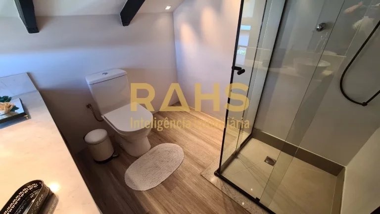 Imagem Linda residência em localização priveligiada no bairro América, pronta para ser sua! Casa de 439...