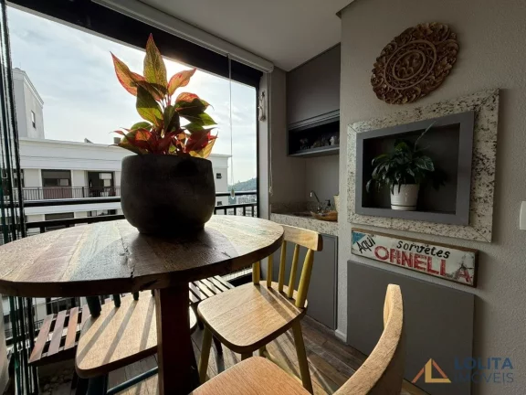 Imagem Apartamento à Venda no Itacorubi, 2 quartos e 1 vaga de garagem, Florianópolis/SC