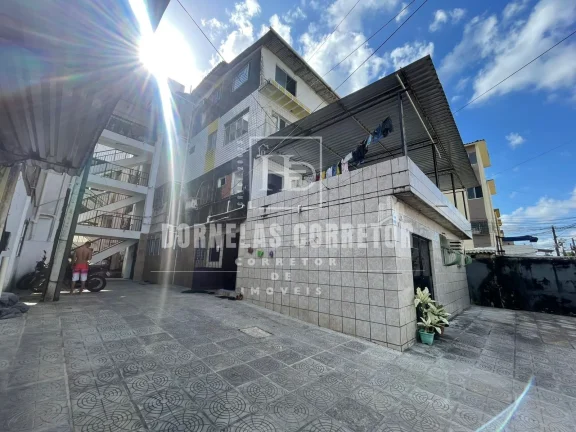 Imagem Imóvel no Curado IV com 2 quartos, quintal e ótima localização