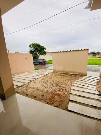 Imagem Casa linear em condomínio, 3 quartos, São Pedro da Aldeia - RJ